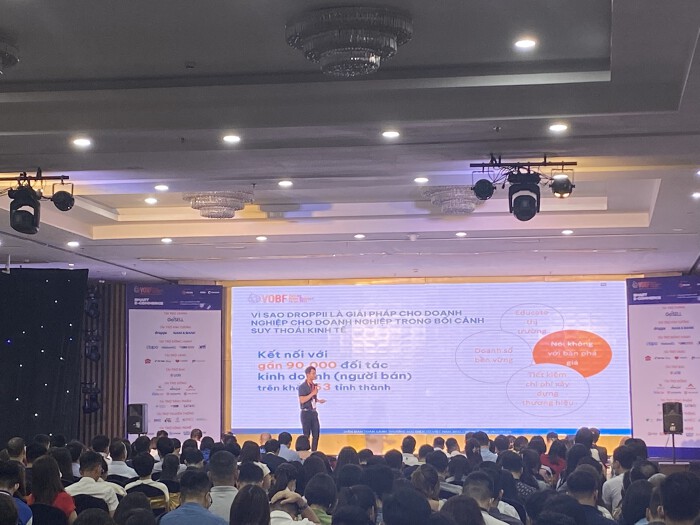 Sự kiện do VECOM tổ chức có sự hiện diện của nhiều đơn vị lớn trong ngành TMĐT Việt Nam. (Ảnh: Doanh Chính).